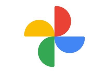 Logo multicolore de Google Photos sur fond blanc