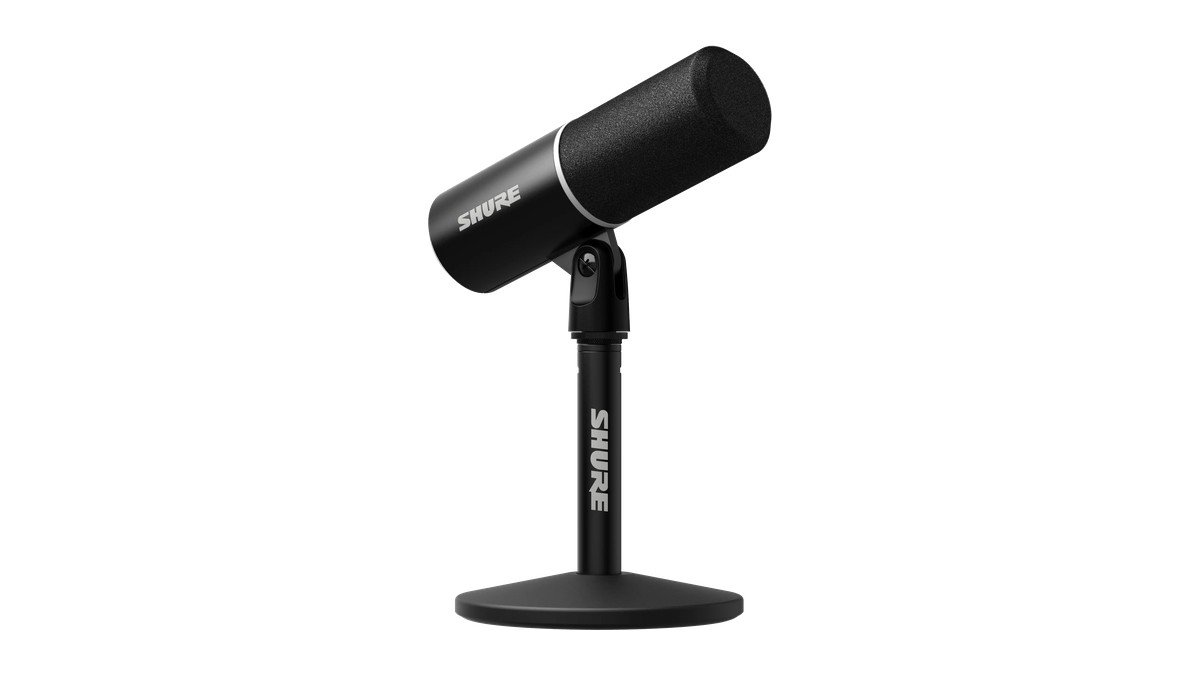 Microphone Shure MV6 Gen 2 noir monté sur son pied de bureau